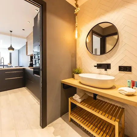 Bravissimo Les Voltes, Modern 1-bedroom * Gérone